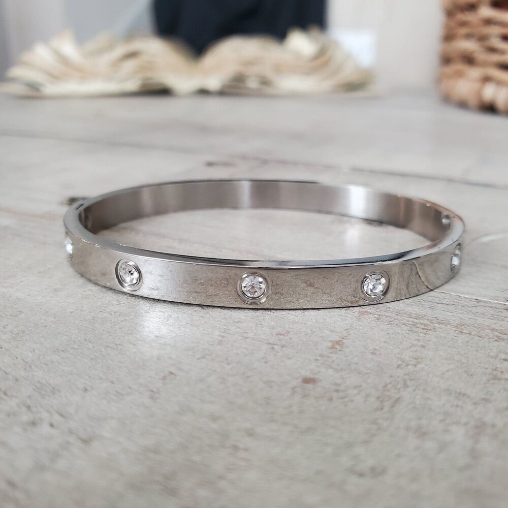 women's silver bracelet NWOT